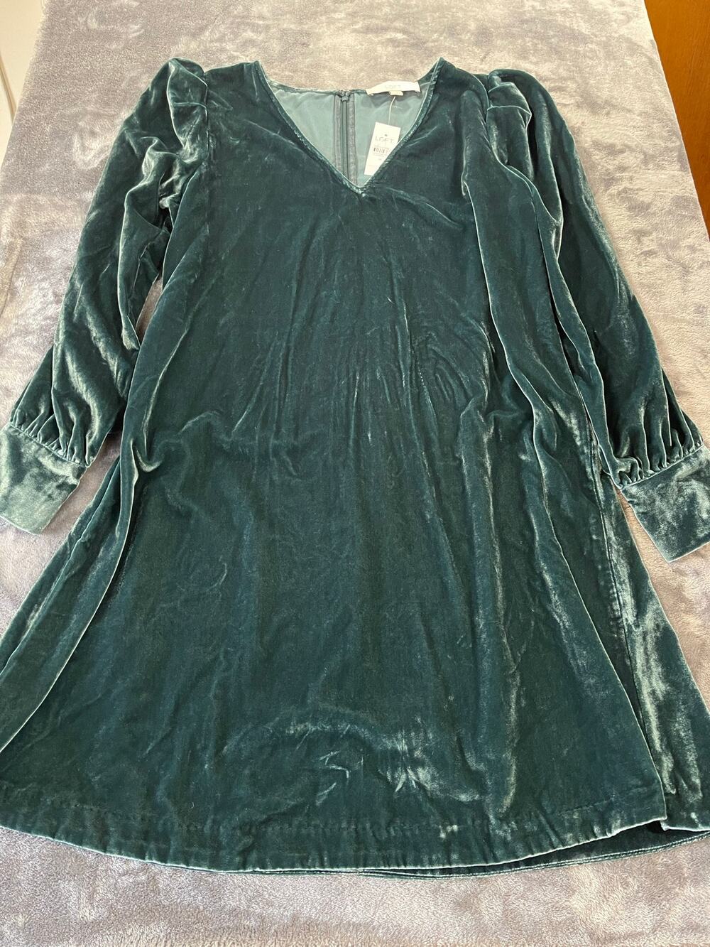 NWT Loft Green Velvet Dress Medium V Neck Silver Snap Cuff Whimsigoth Wedding
